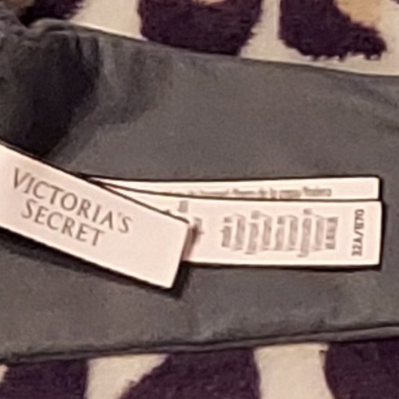 32A Victoria's Secret Body By Victoria Racerback Lace Backing Grey / Gray Bra - Picture 4 of 4